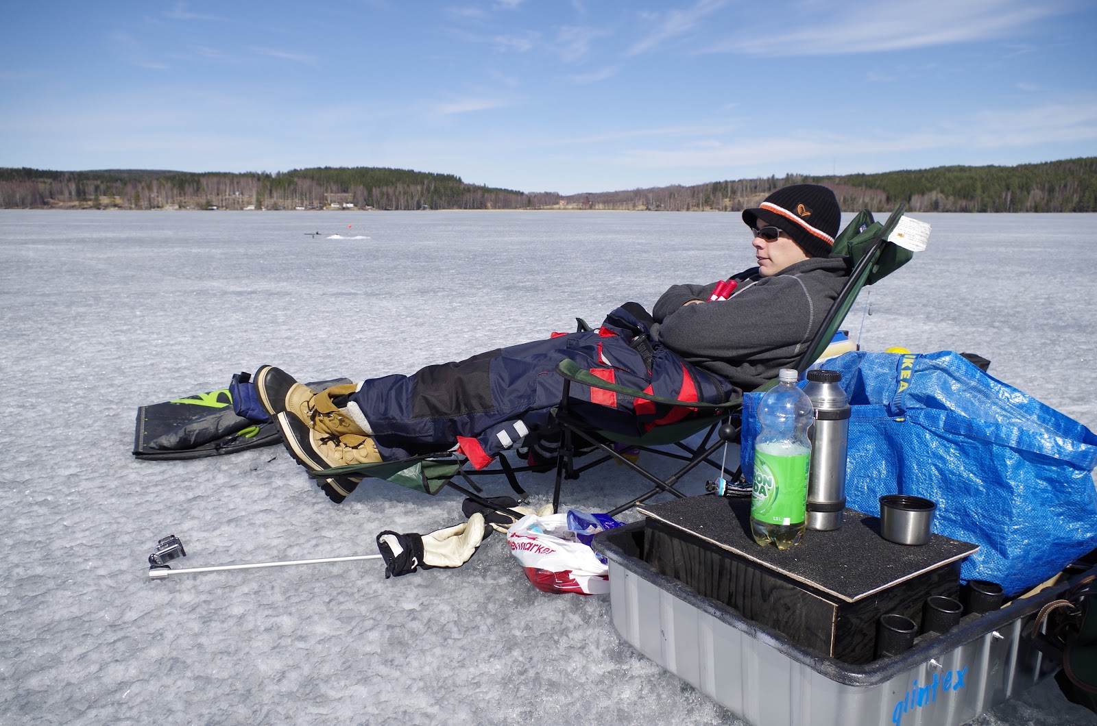 Kan Fisk og Fri så kan vi! | Fiskebröder Håll fötterna varma! För oss bakom flötet